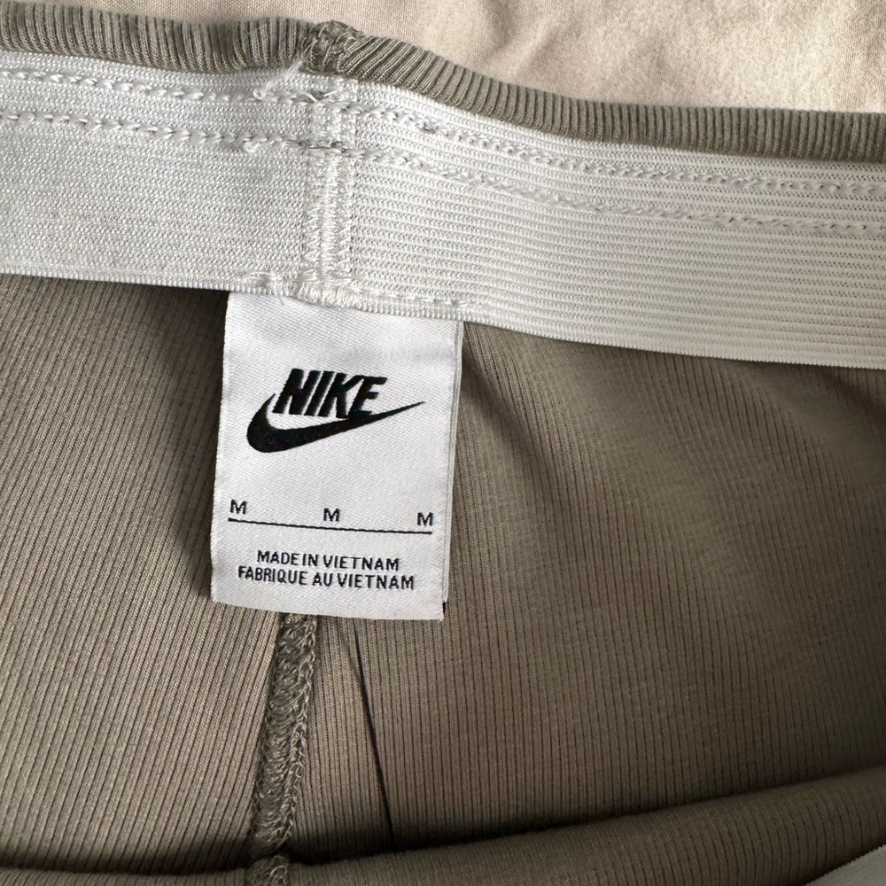 Nike Sportswear Chill Knit Mini-Rib Flare - Picture 4 of 11